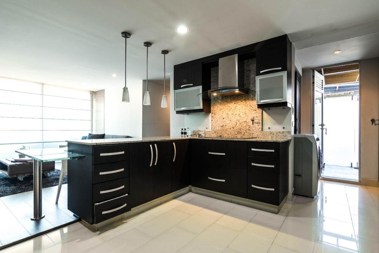 Apartamentos Poblado Alejandria By Housy Host Меделин Екстериор снимка