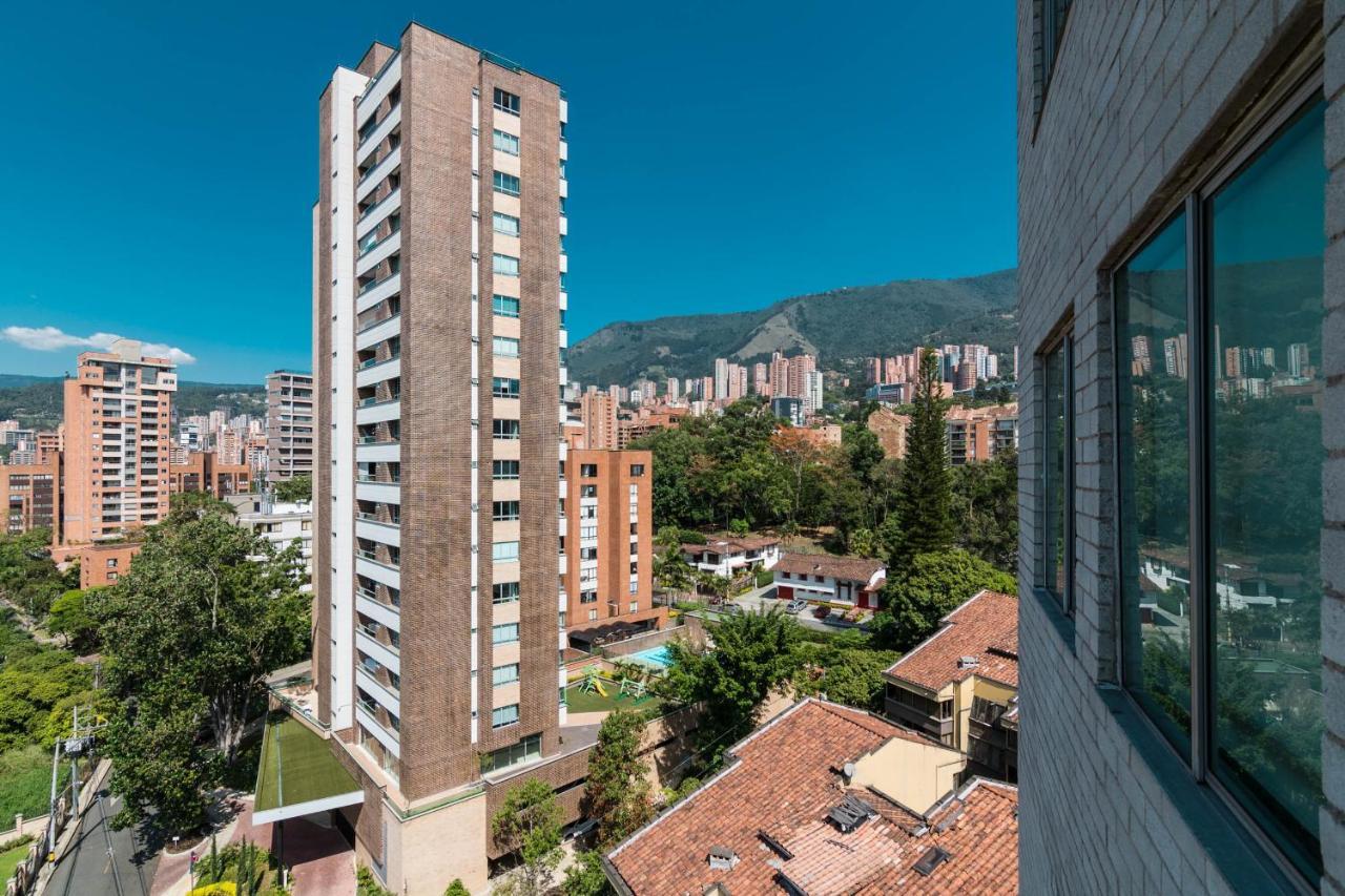Apartamentos Poblado Alejandria By Housy Host Меделин Екстериор снимка