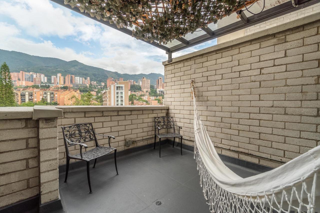 Apartamentos Poblado Alejandria By Housy Host Меделин Екстериор снимка