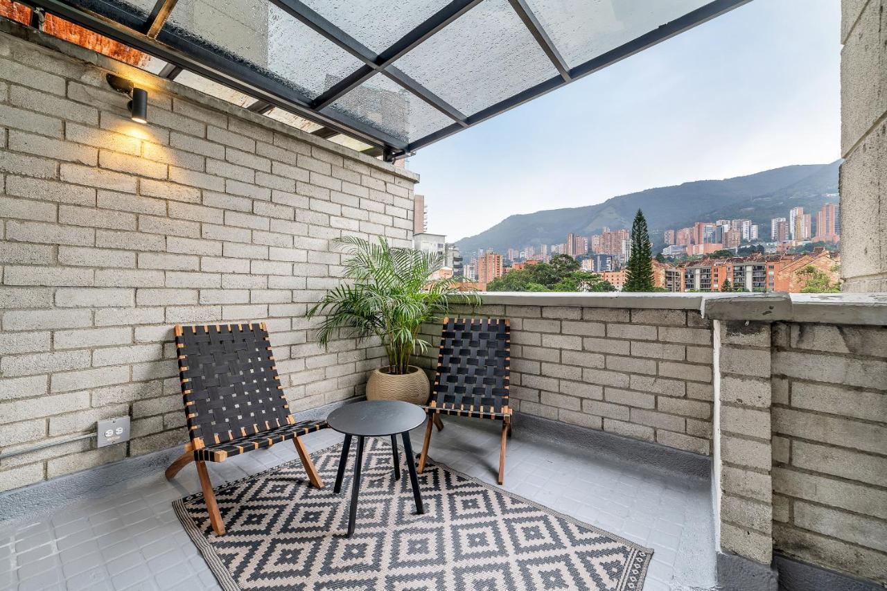 Apartamentos Poblado Alejandria By Housy Host Меделин Екстериор снимка